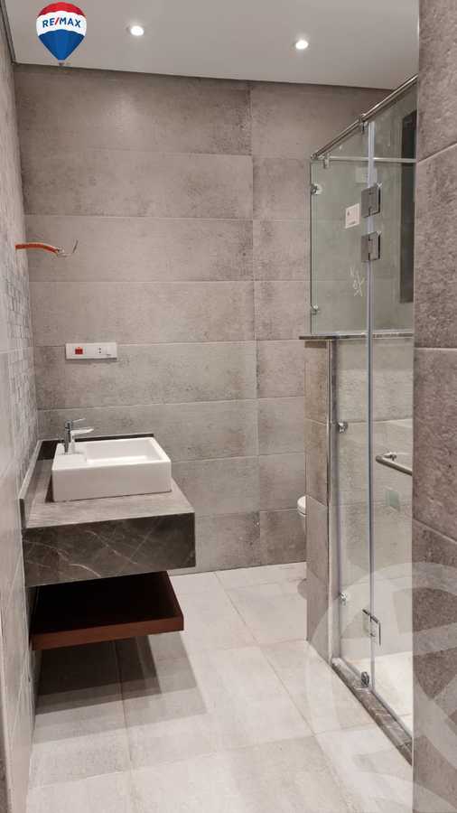 https://aqarmap.com.eg/ar/listing/3861551-for-rent-eastown-parks