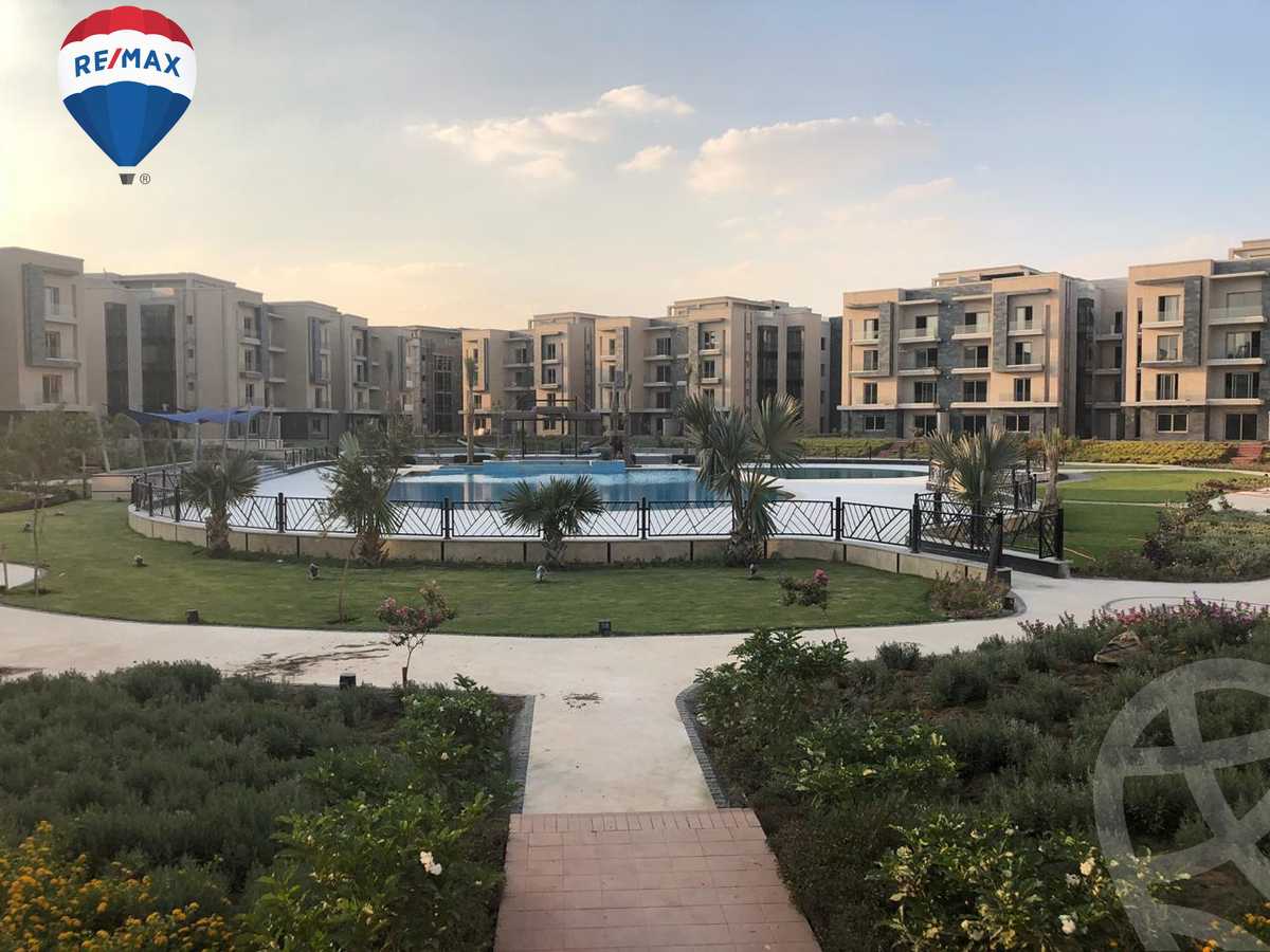 https://aqarmap.com.eg/ar/listing/3904479-for-sale-cairo-new-cairo-compounds-moon-valley