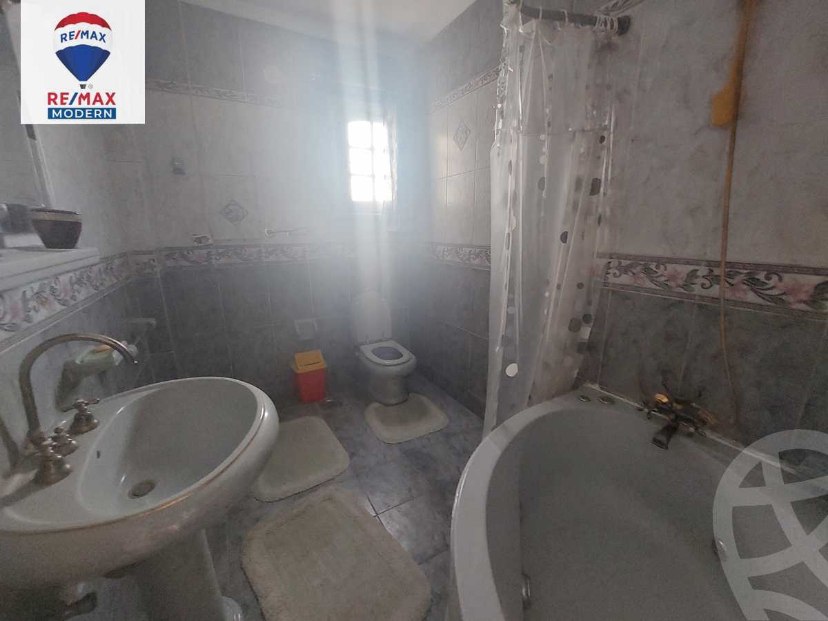 https://aqarmap.com.eg/en/listing/4082512-for-sale-alexandria-sporting-shr-bwr-s-yd