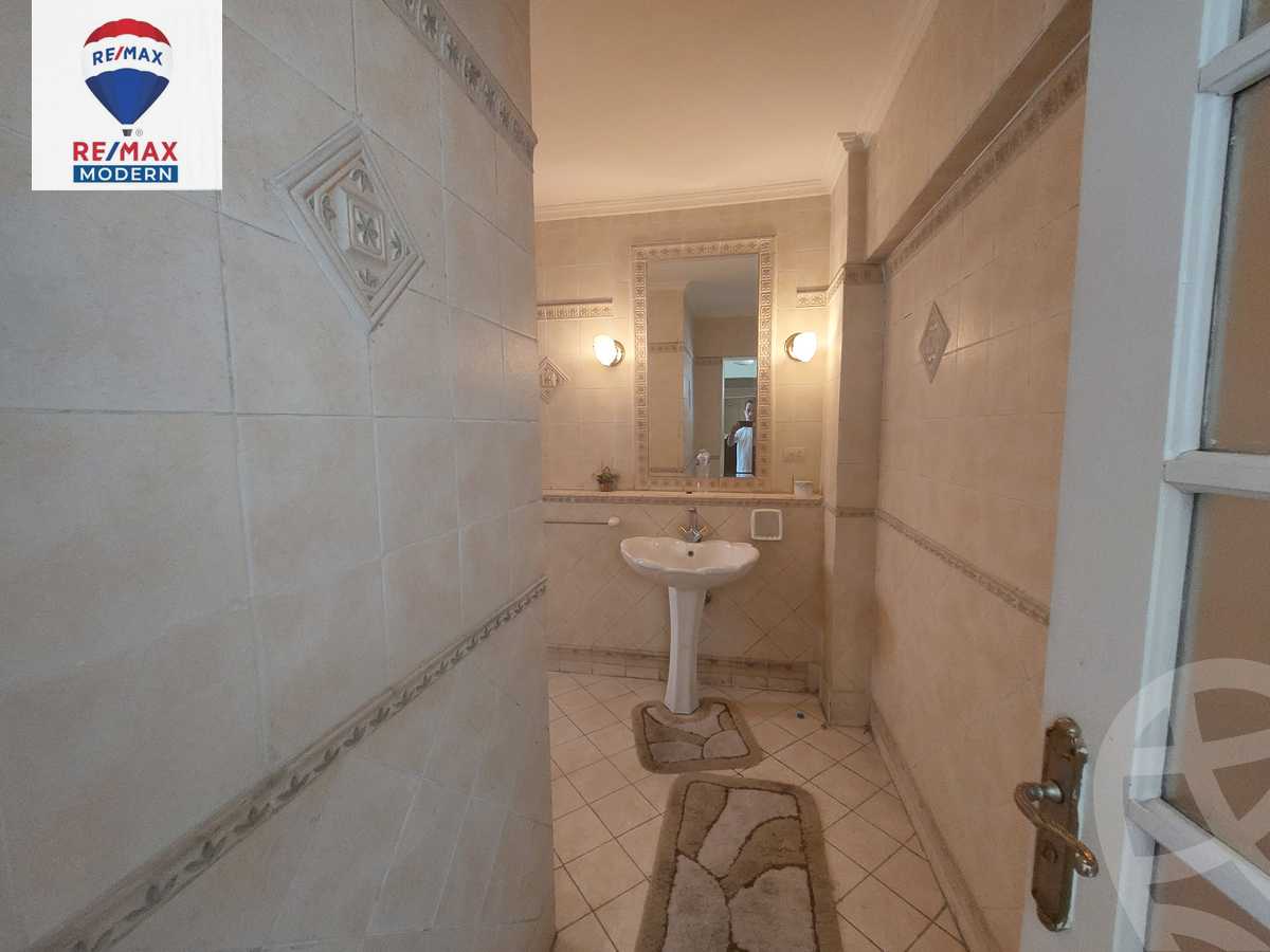 https://aqarmap.com.eg/en/listing/4082512-for-sale-alexandria-sporting-shr-bwr-s-yd