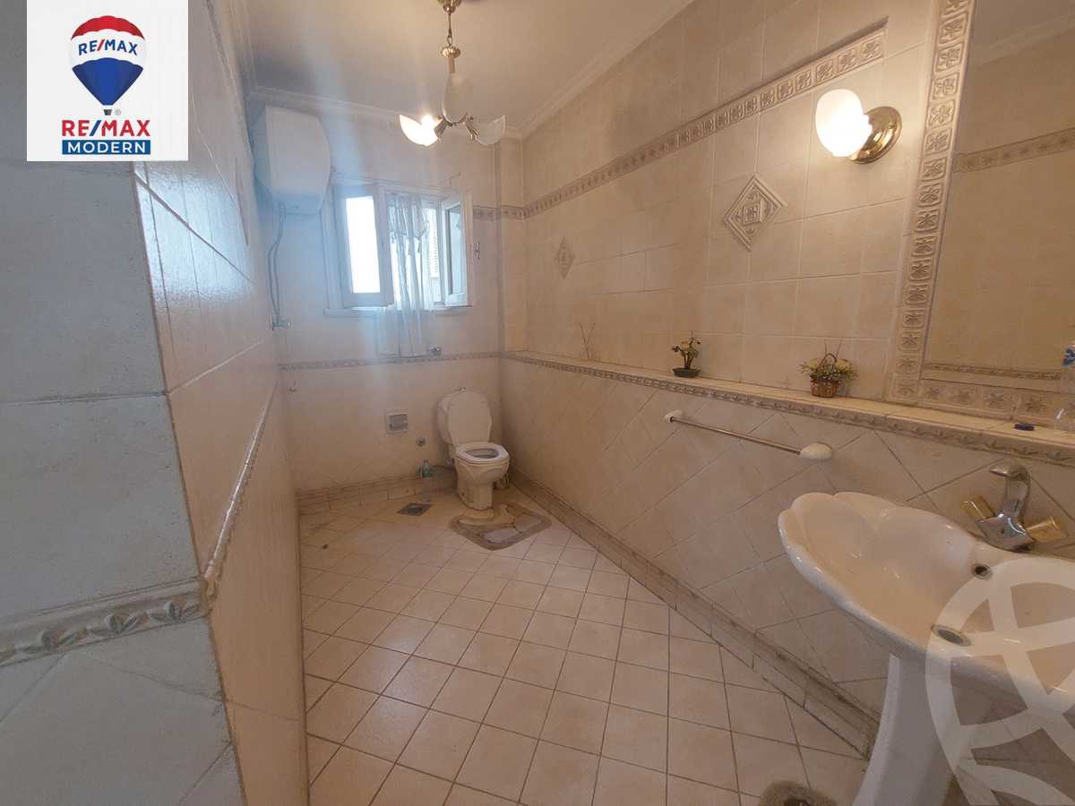https://aqarmap.com.eg/en/listing/4082512-for-sale-alexandria-sporting-shr-bwr-s-yd