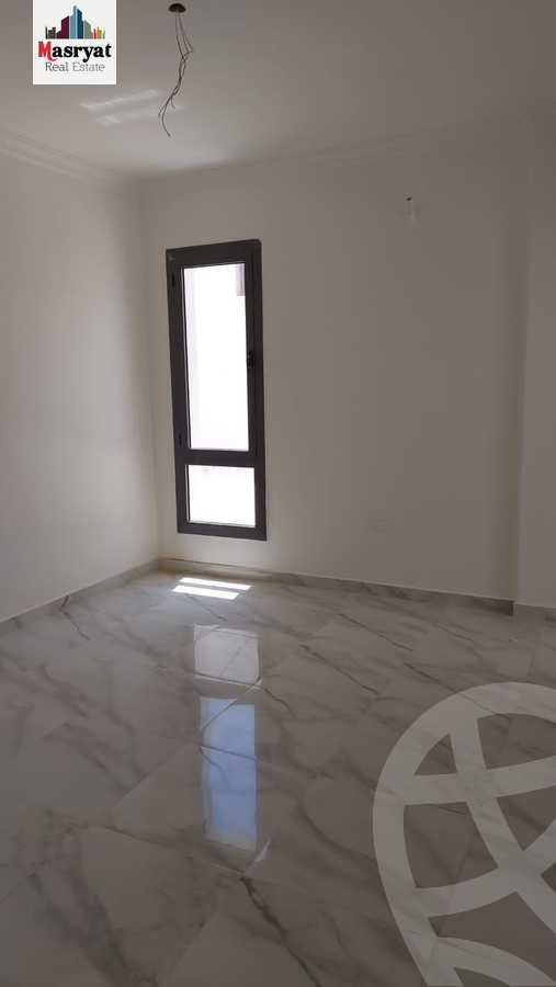 https://aqarmap.com.eg/ar/listing/4371331-for-sale-cairo-new-cairo-compounds-dh-ykwn-ryzdns-styl-hwm