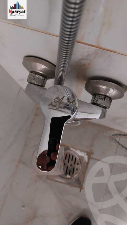https://aqarmap.com.eg/ar/listing/4371331-for-sale-cairo-new-cairo-compounds-dh-ykwn-ryzdns-styl-hwm