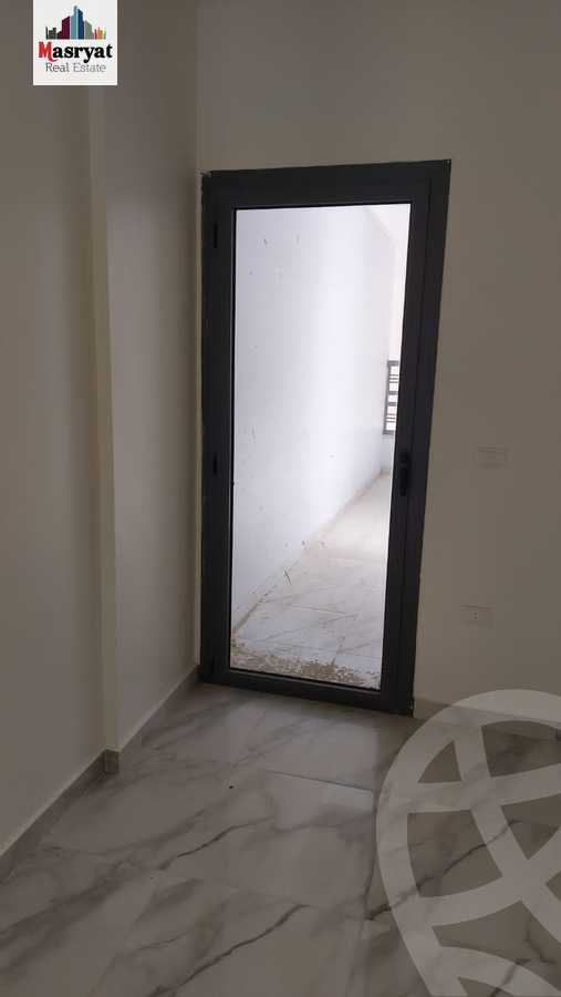 https://aqarmap.com.eg/ar/listing/4371331-for-sale-cairo-new-cairo-compounds-dh-ykwn-ryzdns-styl-hwm