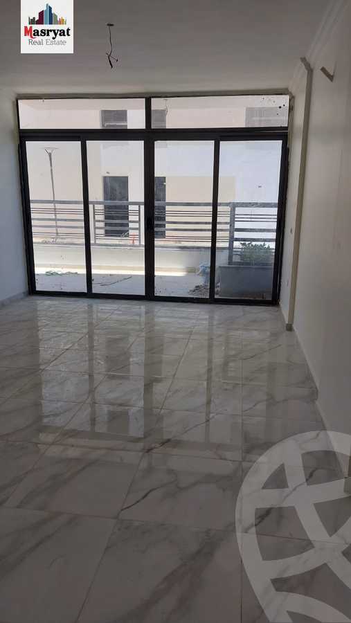 https://aqarmap.com.eg/ar/listing/4371331-for-sale-cairo-new-cairo-compounds-dh-ykwn-ryzdns-styl-hwm