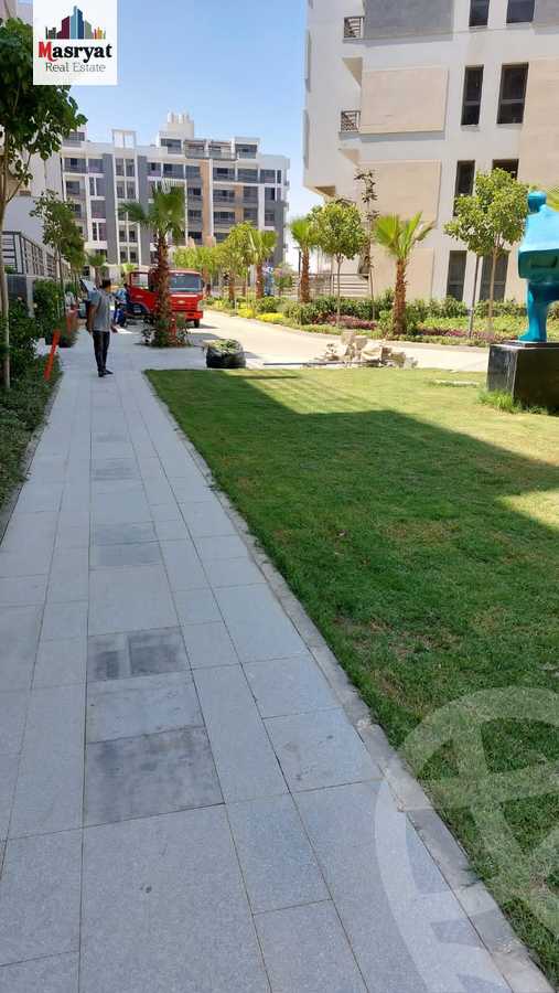 https://aqarmap.com.eg/ar/listing/4371331-for-sale-cairo-new-cairo-compounds-dh-ykwn-ryzdns-styl-hwm
