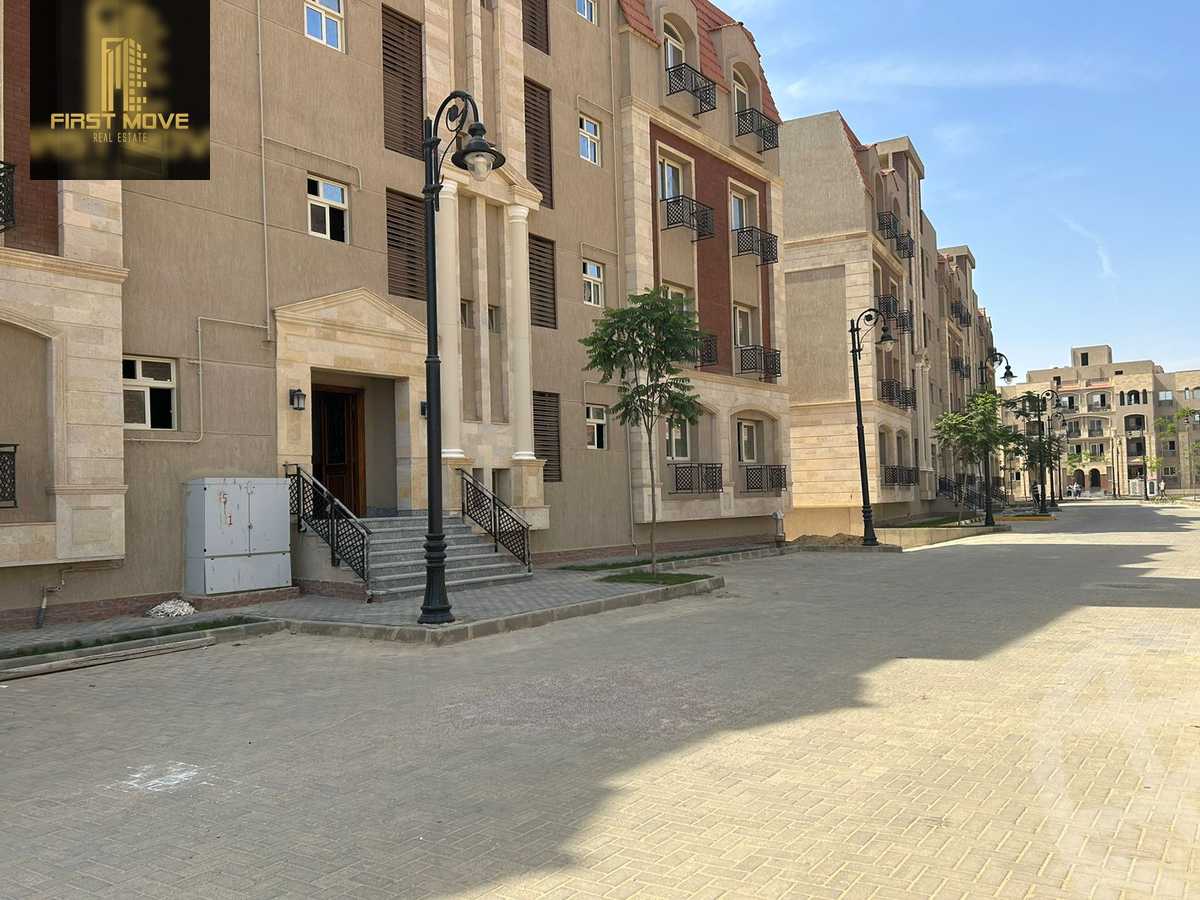 https://aqarmap.com.eg/en/listing/5597188-for-sale-cairo-new-cairo-compounds-rock-vera