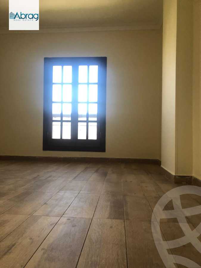 https://aqarmap.com.eg/ar/listing/3646199-for-sale-cairo-el-sheikh-zayed-city-compounds-in-sheikh-zayed-beverly-hills