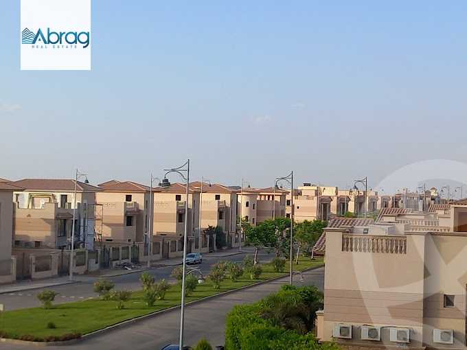 https://aqarmap.com.eg/ar/listing/4070896-for-sale-cairo-el-sheikh-zayed-city-compounds-in-sheikh-zayed-royal-city