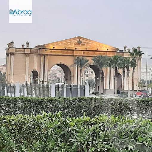 https://aqarmap.com.eg/ar/listing/4070896-for-sale-cairo-el-sheikh-zayed-city-compounds-in-sheikh-zayed-royal-city