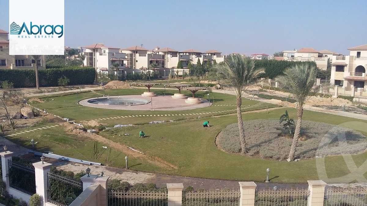 https://aqarmap.com.eg/ar/listing/4070896-for-sale-cairo-el-sheikh-zayed-city-compounds-in-sheikh-zayed-royal-city