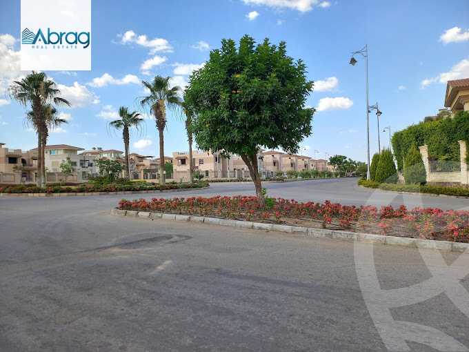 https://aqarmap.com.eg/ar/listing/4070896-for-sale-cairo-el-sheikh-zayed-city-compounds-in-sheikh-zayed-royal-city