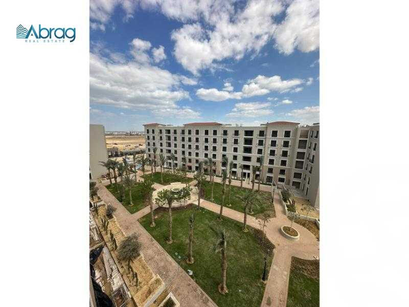 https://aqarmap.com.eg/ar/listing/5039798-for-sale-cairo-el-sheikh-zayed-city-compounds-kmbwnd-fyldj-wyst-dr-llttwyr