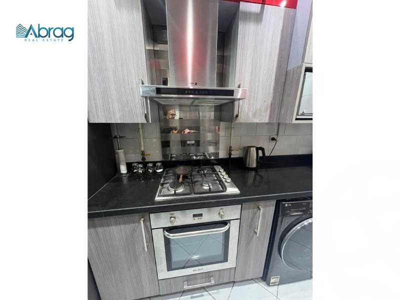 https://aqarmap.com.eg/en/listing/5221014-for-rent-cairo-el-sheikh-zayed-city-compounds-dh-drys