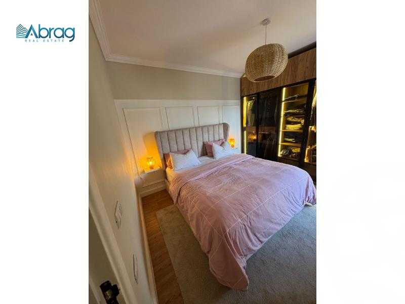 https://aqarmap.com.eg/ar/listing/5262828-for-sale-cairo-el-sheikh-zayed-city-compounds-hadayek-el-mohandiseen