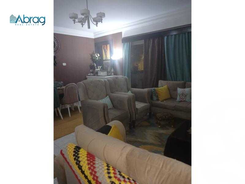 https://aqarmap.com.eg/ar/listing/5401075-for-sale-cairo-el-sheikh-zayed-city-compounds-hadayek-el-mohandiseen