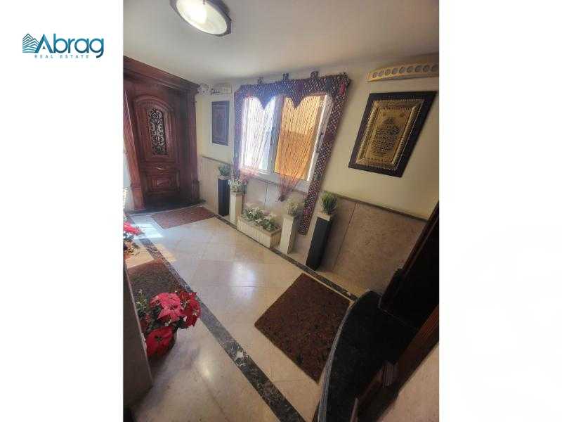 https://aqarmap.com.eg/ar/listing/5408296-for-sale-cairo-el-sheikh-zayed-city-compounds-continental-gardens