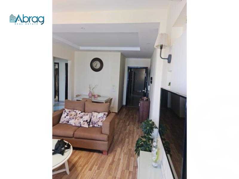 https://aqarmap.com.eg/ar/listing/5432758-for-sale-cairo-el-sheikh-zayed-city-compounds-dh-drys