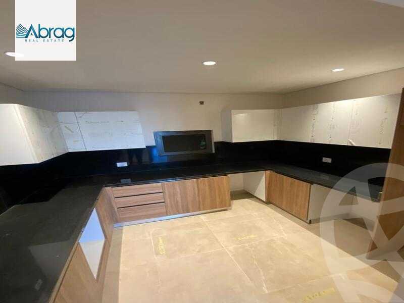 https://aqarmap.com.eg/en/listing/5509131-for-sale-cairo-el-sheikh-zayed-city-compounds-zyd-wr-llttwyr-park-towers-zed-el-sheikh-zayed-compound
