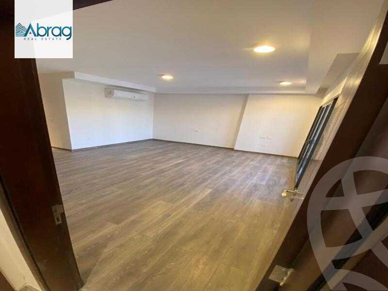 https://aqarmap.com.eg/en/listing/5509131-for-sale-cairo-el-sheikh-zayed-city-compounds-zyd-wr-llttwyr-park-towers-zed-el-sheikh-zayed-compound