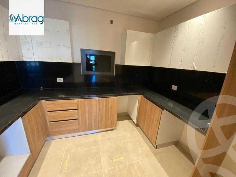 https://aqarmap.com.eg/en/listing/5509131-for-sale-cairo-el-sheikh-zayed-city-compounds-zyd-wr-llttwyr-park-towers-zed-el-sheikh-zayed-compound