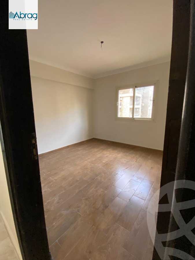 https://aqarmap.com.eg/en/listing/5593847-for-sale-cairo-el-sheikh-zayed-city-compounds-jn-2