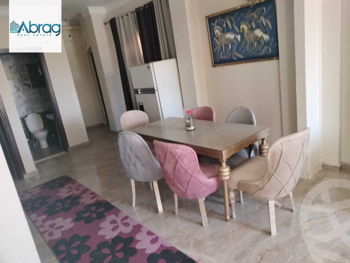 https://aqarmap.com.eg/en/listing/5675148-for-sale-cairo-el-sheikh-zayed-city-compounds-el-yasmeen-compound