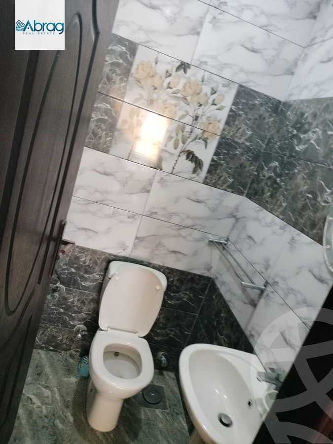 https://aqarmap.com.eg/en/listing/5675148-for-sale-cairo-el-sheikh-zayed-city-compounds-el-yasmeen-compound
