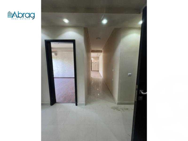 https://aqarmap.com.eg/en/listing/5683850-for-rent-cairo-el-sheikh-zayed-city-compounds-dh-drys