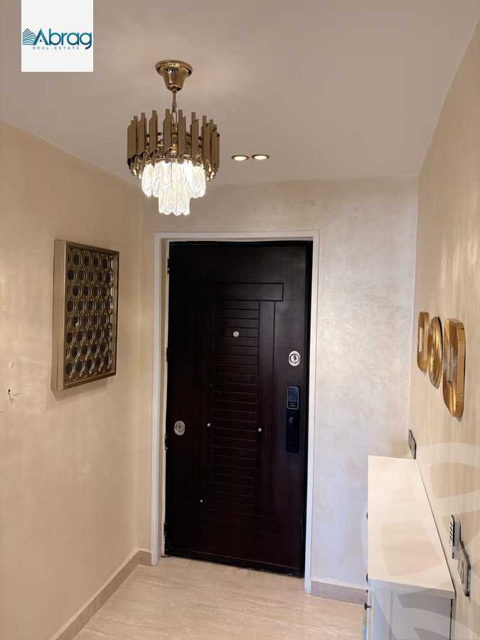 https://aqarmap.com.eg/en/listing/5758862-for-sale-cairo-el-sheikh-zayed-city-compounds-el-khamayel