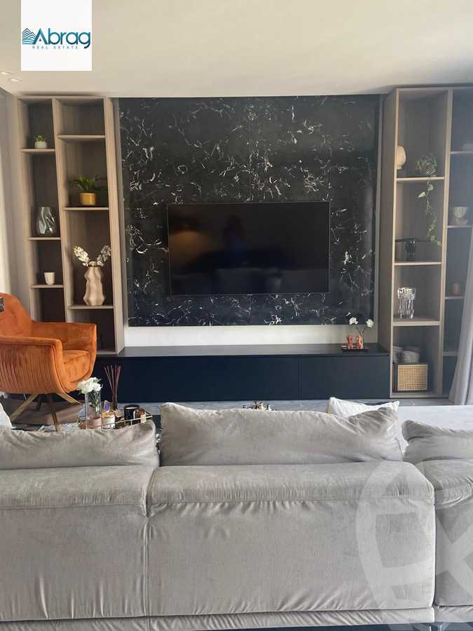 https://aqarmap.com.eg/en/listing/5907462-for-sale-cairo-el-sheikh-zayed-city-compounds-the-courtyard