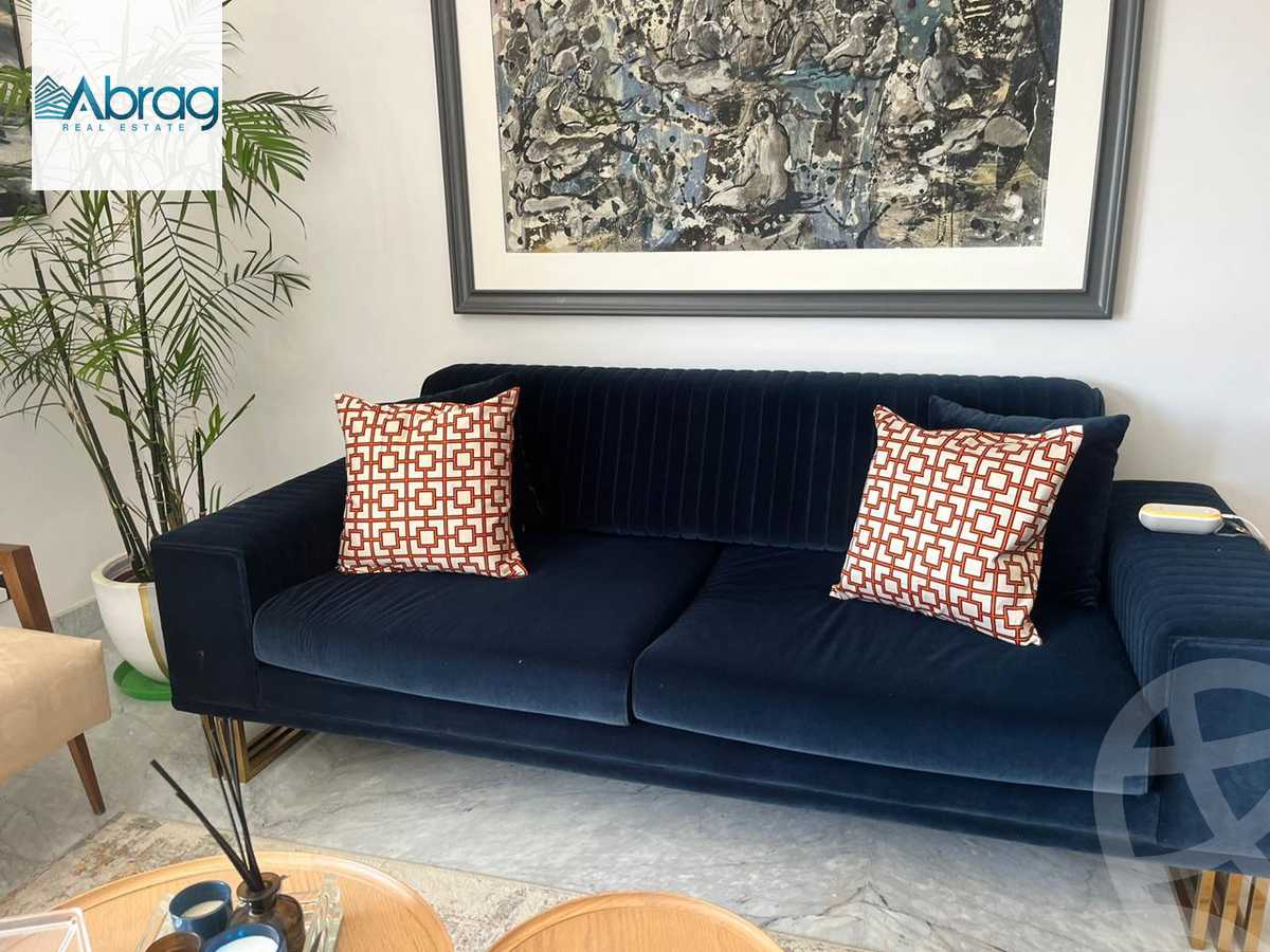 https://aqarmap.com.eg/en/listing/5907462-for-sale-cairo-el-sheikh-zayed-city-compounds-the-courtyard