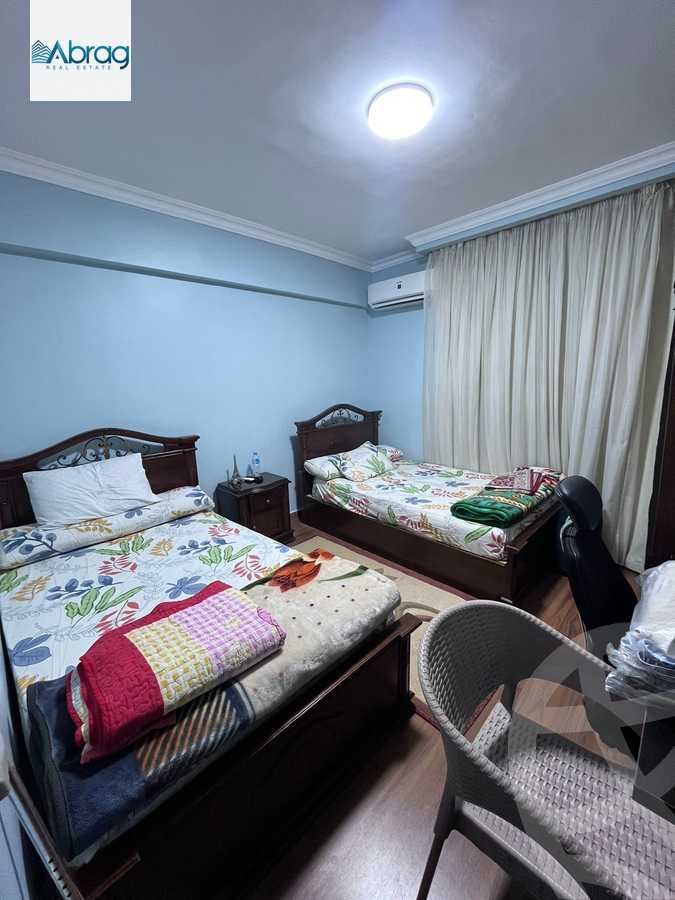 https://aqarmap.com.eg/en/listing/5918157-for-sale-cairo-el-sheikh-zayed-city-compounds-el-yasmeen-compound