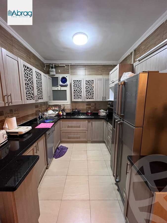 https://aqarmap.com.eg/en/listing/5918157-for-sale-cairo-el-sheikh-zayed-city-compounds-el-yasmeen-compound