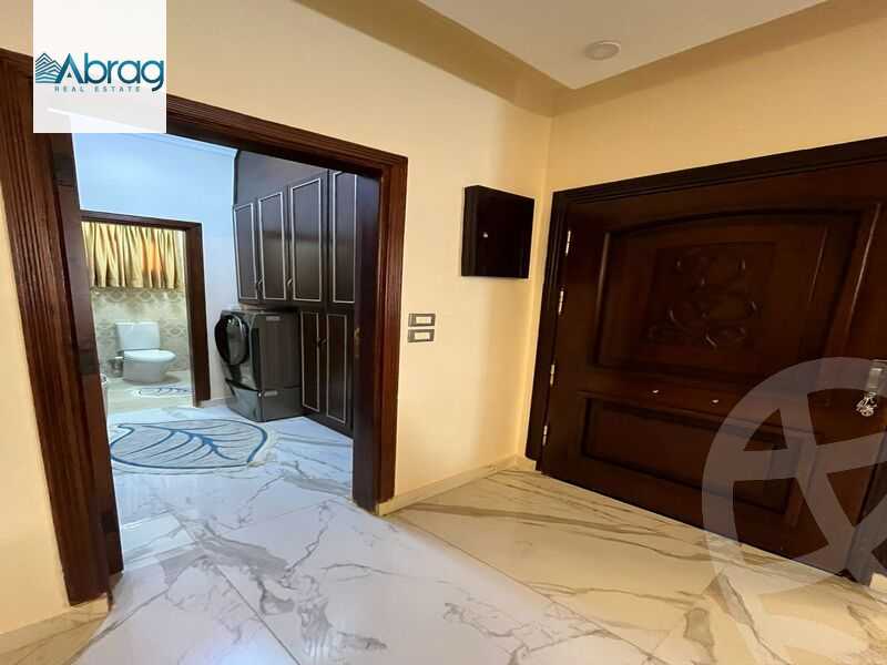 https://aqarmap.com.eg/en/listing/5918157-for-sale-cairo-el-sheikh-zayed-city-compounds-el-yasmeen-compound
