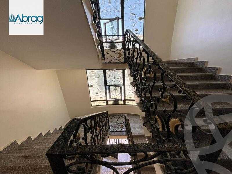 https://aqarmap.com.eg/en/listing/5918157-for-sale-cairo-el-sheikh-zayed-city-compounds-el-yasmeen-compound