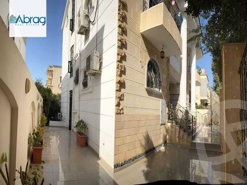 https://aqarmap.com.eg/en/listing/5918157-for-sale-cairo-el-sheikh-zayed-city-compounds-el-yasmeen-compound
