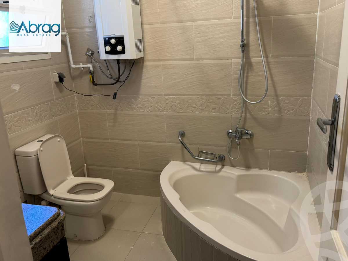 https://aqarmap.com.eg/en/listing/5918545-for-sale-cairo-el-sheikh-zayed-city-compounds-hadayek-el-mohandiseen