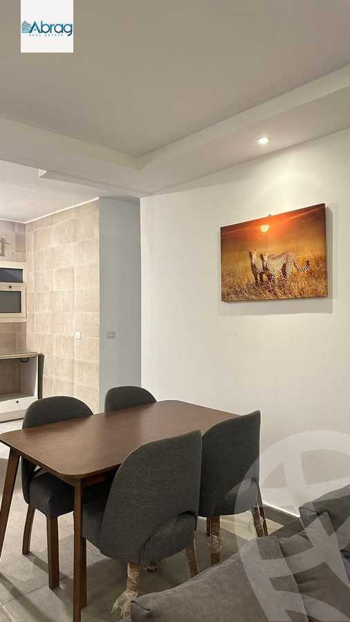 https://aqarmap.com.eg/en/listing/5947033-for-sale-cairo-el-sheikh-zayed-city-compounds-dh-drys