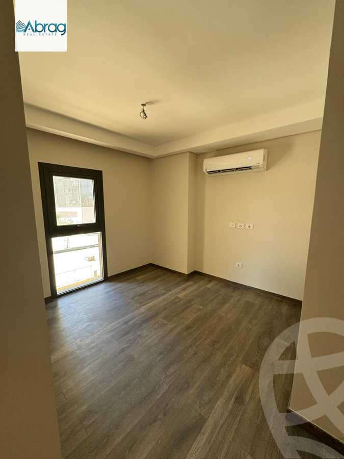 https://aqarmap.com.eg/ar/listing/5947067-for-sale-cairo-el-sheikh-zayed-city-compounds-zyd-wr-llttwyr-park-side-residences