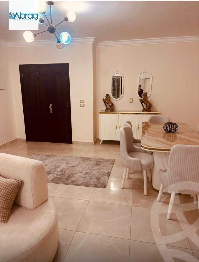 https://aqarmap.com.eg/en/listing/5982548-for-rent-cairo-el-sheikh-zayed-city-compounds-el-khamayel