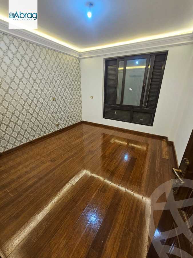 https://aqarmap.com.eg/en/listing/6013339-for-rent-cairo-el-sheikh-zayed-city-compounds-kmbwnd-wyst-twn-swdyk