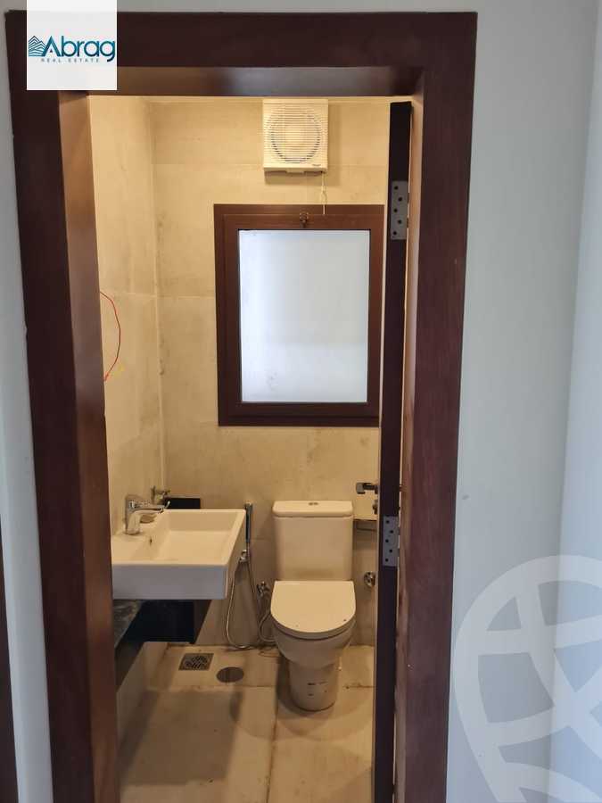 https://aqarmap.com.eg/en/listing/6000972-for-sale-cairo-el-sheikh-zayed-city-compounds-kmbwnd-wn-16-swdyk