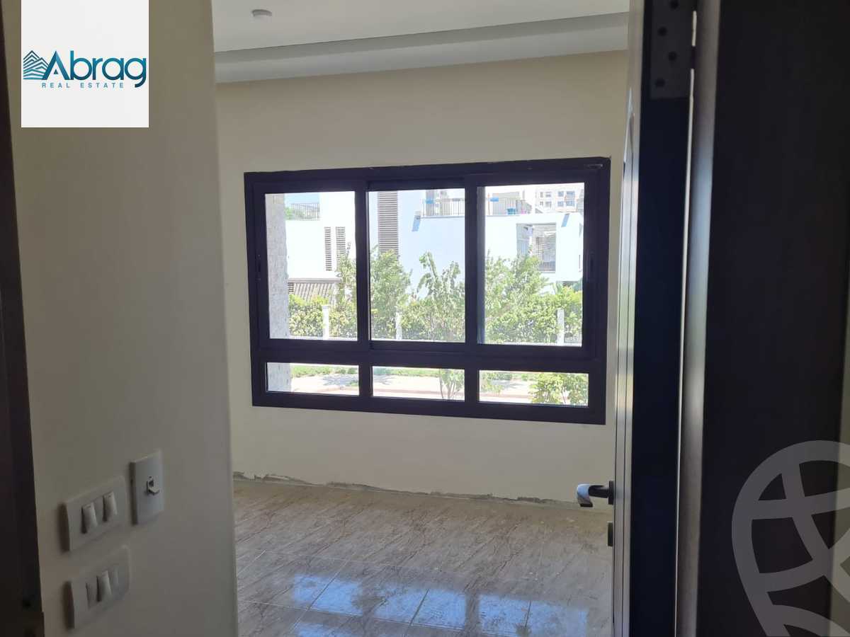 https://aqarmap.com.eg/en/listing/6000972-for-sale-cairo-el-sheikh-zayed-city-compounds-kmbwnd-wn-16-swdyk