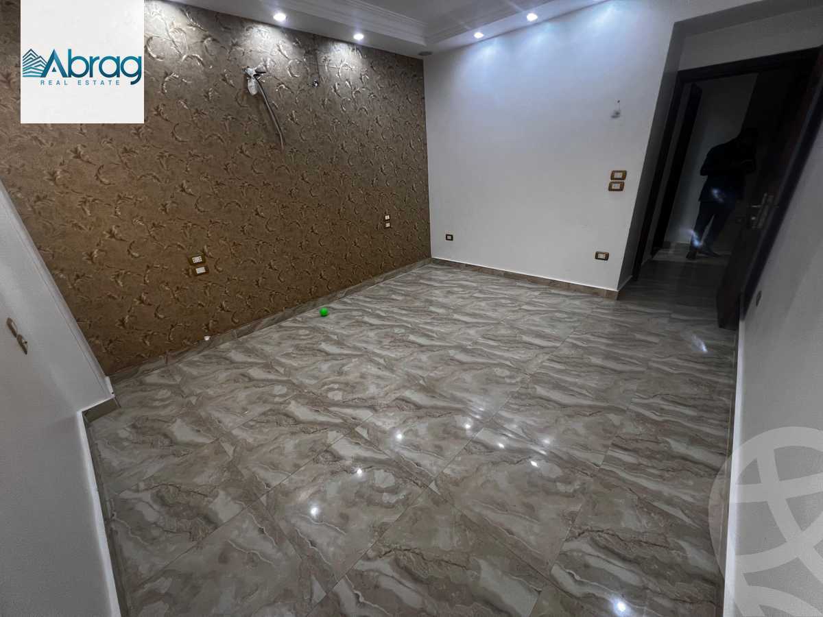 https://aqarmap.com.eg/en/listing/6035805-for-sale-cairo-el-sheikh-zayed-city-el-hay-elthamen-area-1