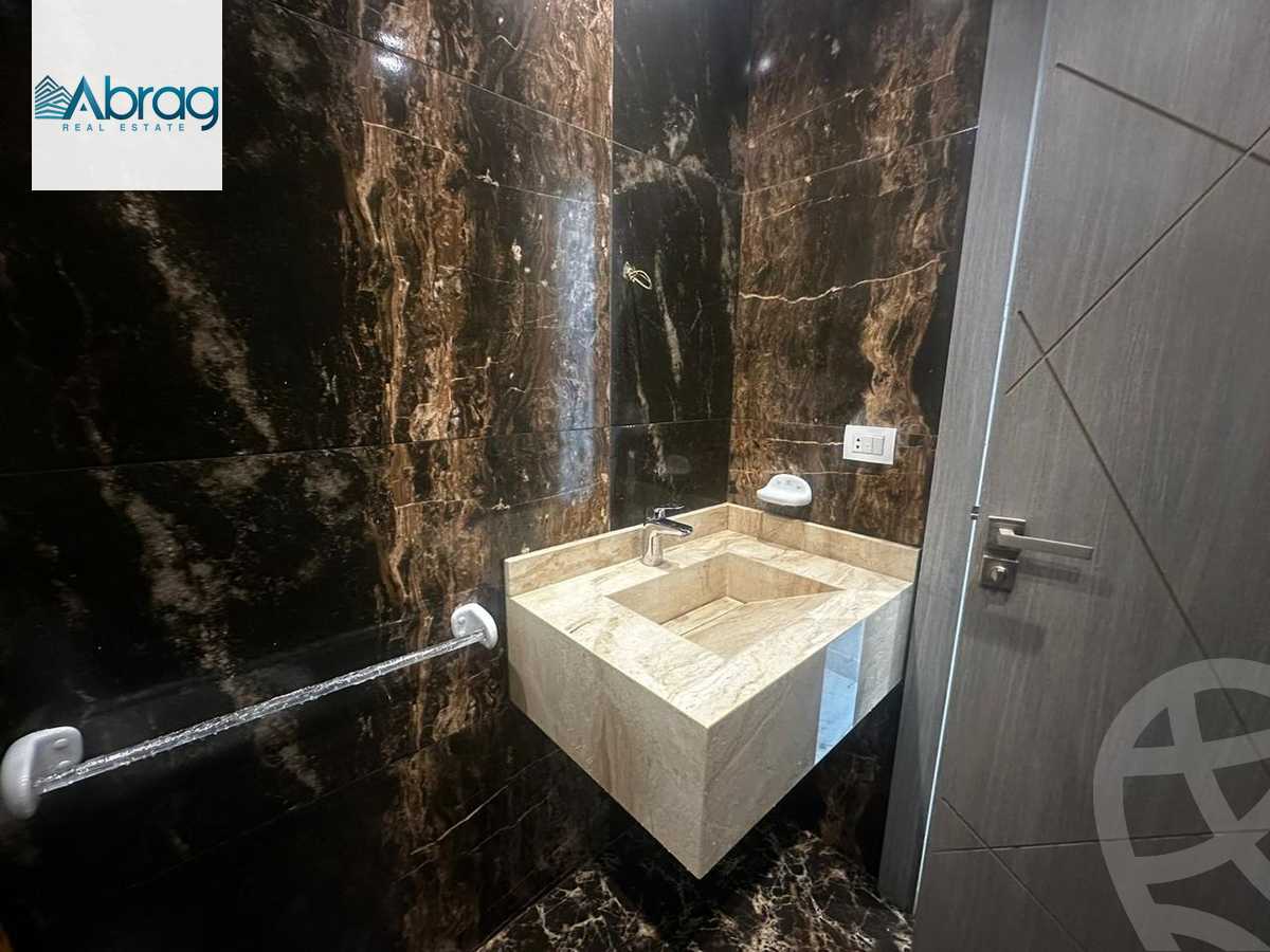 https://aqarmap.com.eg/en/listing/6038553-for-rent-cairo-el-sheikh-zayed-city-compounds-el-khamayel