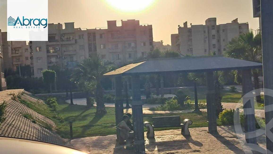 https://aqarmap.com.eg/en/listing/6110956-for-sale-cairo-el-sheikh-zayed-city-compounds-dr-msr