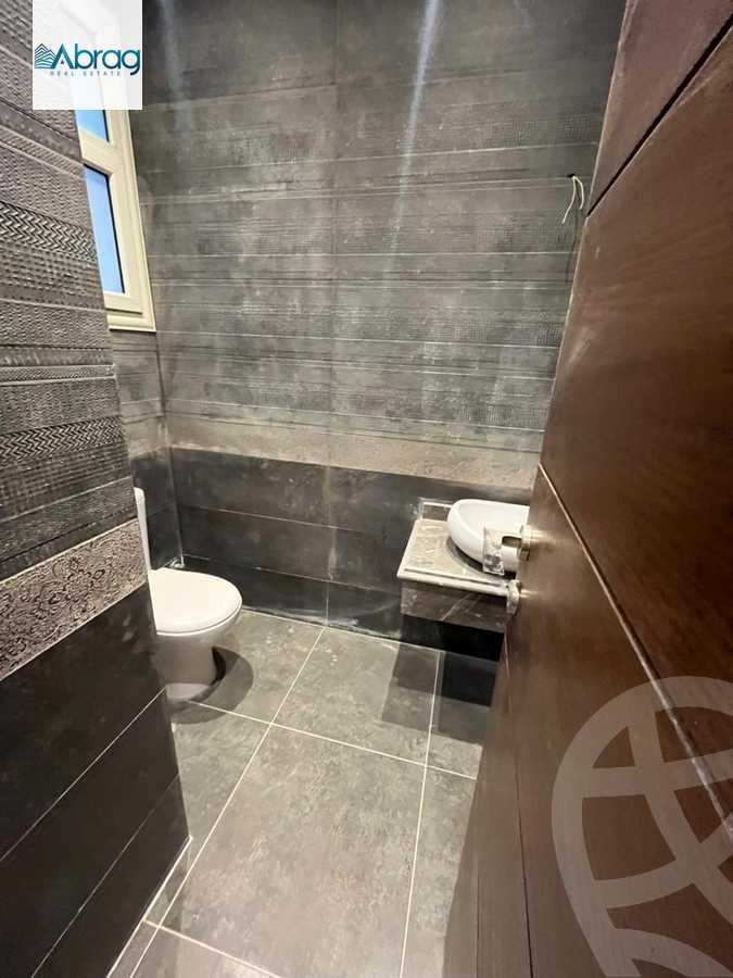 https://aqarmap.com.eg/en/listing/6065283-for-rent-cairo-el-sheikh-zayed-city-compounds-kmbwnd-wyst-twn-swdyk