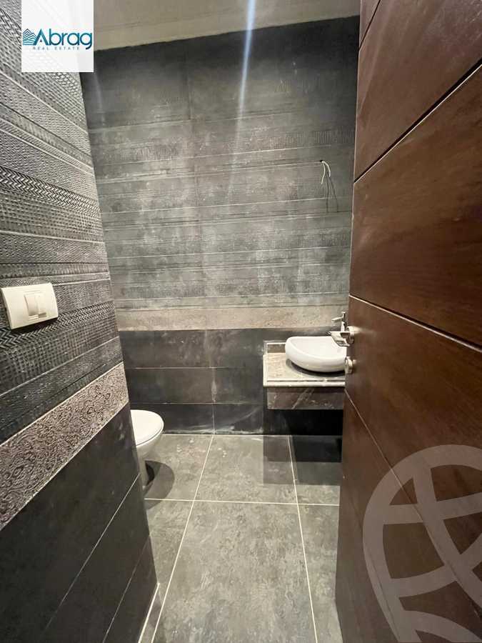 https://aqarmap.com.eg/en/listing/6065283-for-rent-cairo-el-sheikh-zayed-city-compounds-kmbwnd-wyst-twn-swdyk