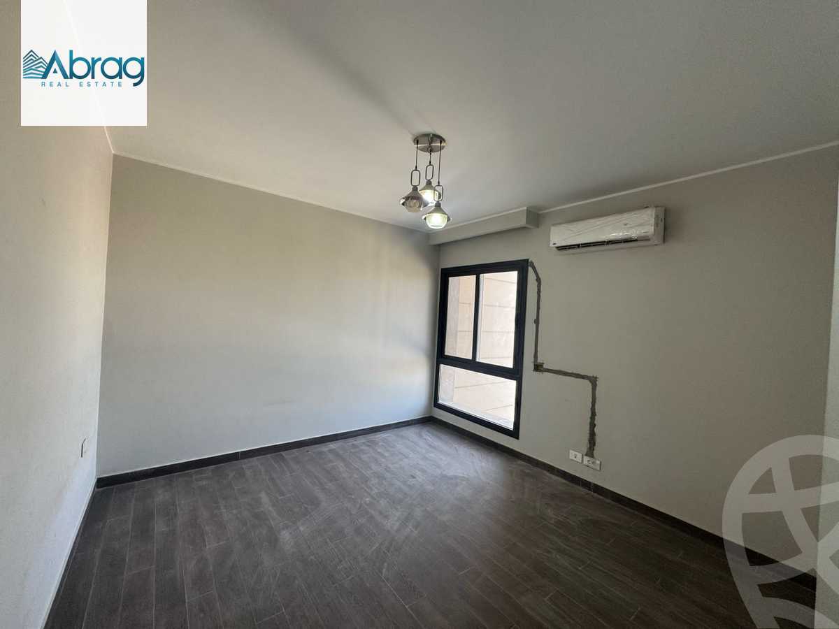 https://aqarmap.com.eg/en/listing/6065283-for-rent-cairo-el-sheikh-zayed-city-compounds-kmbwnd-wyst-twn-swdyk